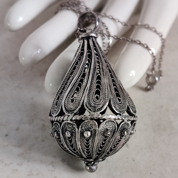 Vintage Silver Filigree Lantern Shaped Pendant Ambergris Amulet Necklace - Picture 9 of 16